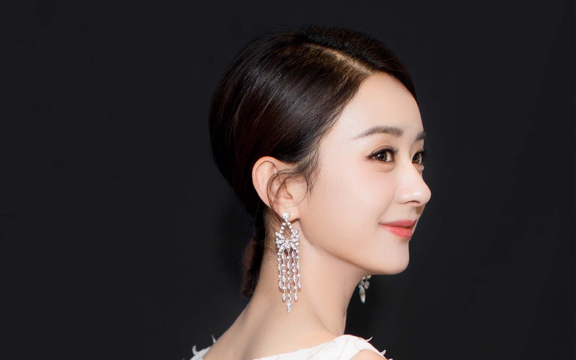 开云kaiyun-中国女子篮球队海外友谊赛，向世界展示中国风采，外媒中国女篮